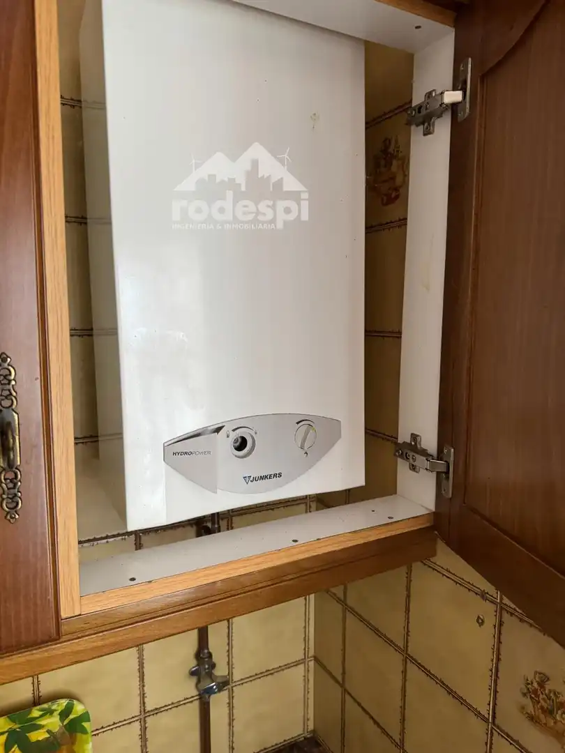 Badezimmer von Haus oder Chalet zum Verkauf in Sanxenxo mit Heizung, Abstellraum und Möbliert