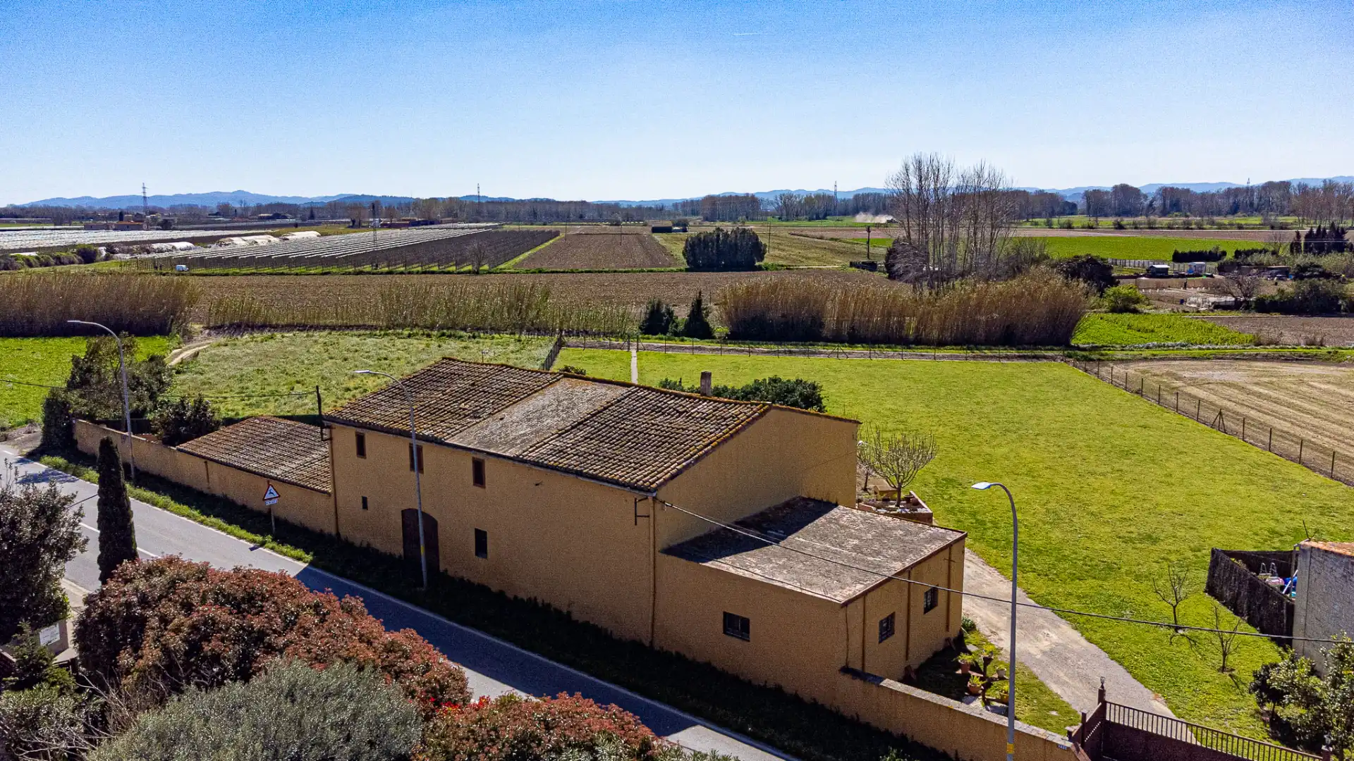 Vista exterior de Casa o chalet en venta en Verges con Aire acondicionado, Jardín privado y Piscina