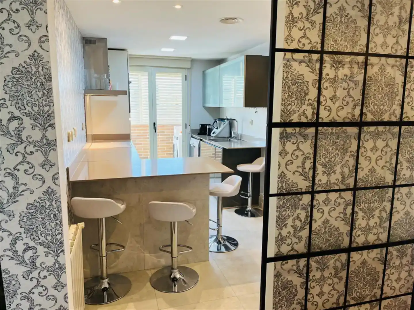 Cocina de Dúplex en venta en Madrid con Aire acondicionado y Piscina