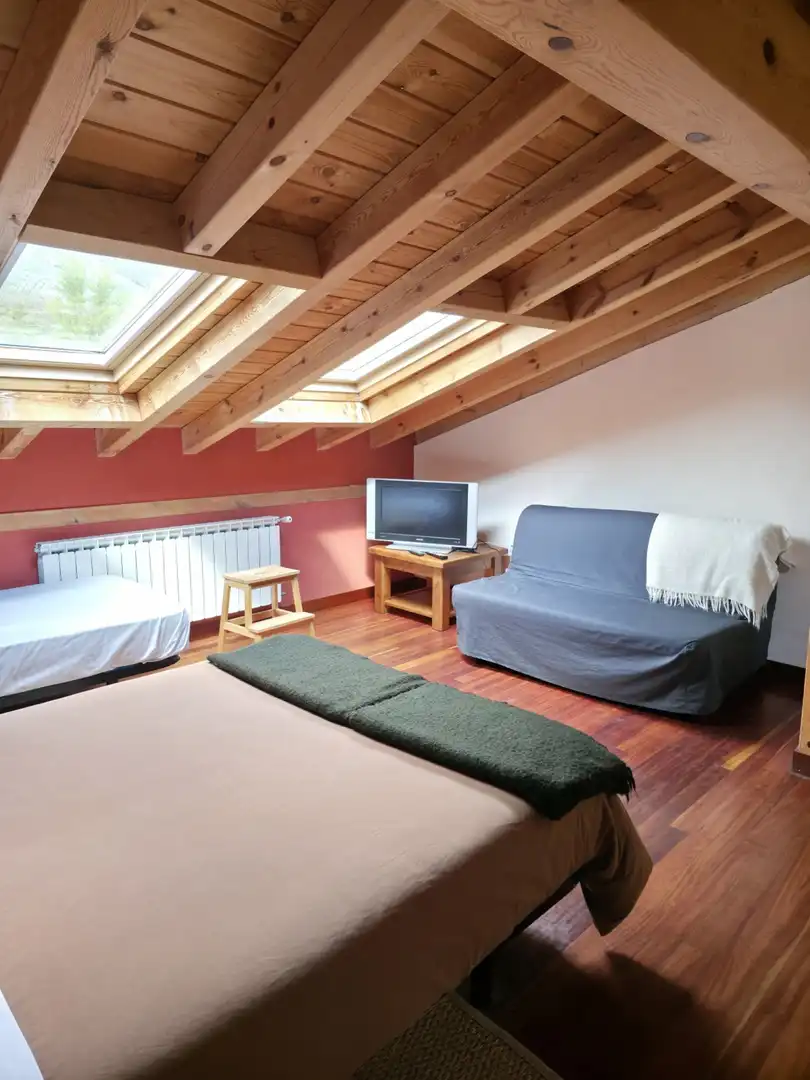Casa o xalet en venda a San Martín y Perapertú - CALLE MAYOR, San Cebrián de Mudá