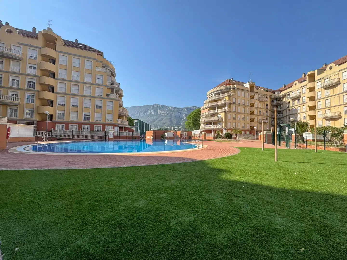 Vista exterior de Apartament en venda en Dénia