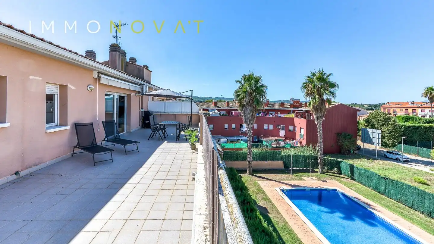 Àtic amb piscina en venda a calle República, imagen 13