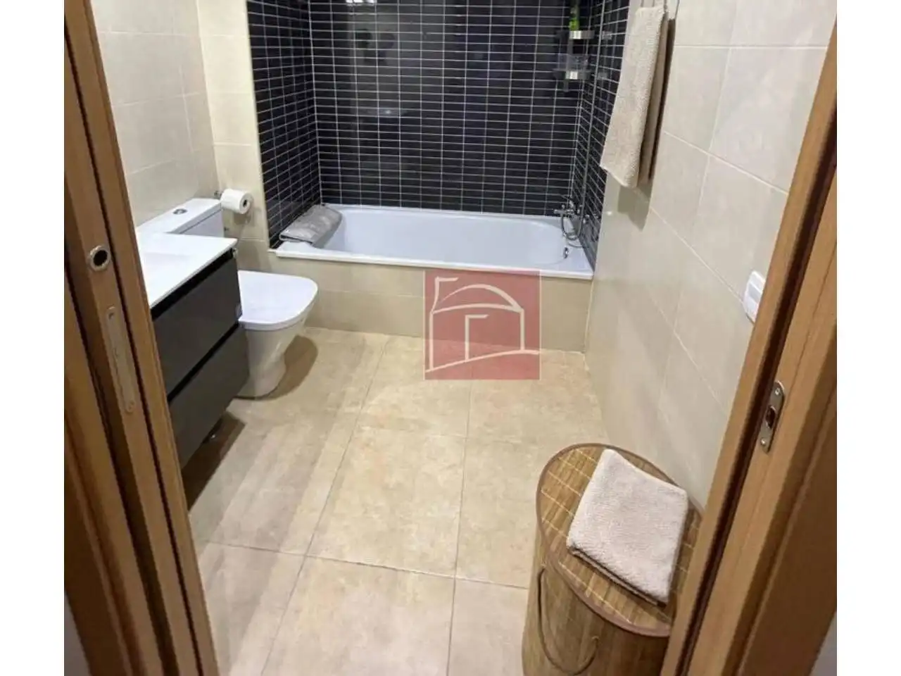 Baño de Piso en venta en Don Benito con Aire acondicionado, Trastero y Amueblado