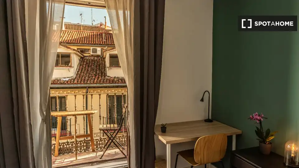 Bedroom of Flat for share in Centro