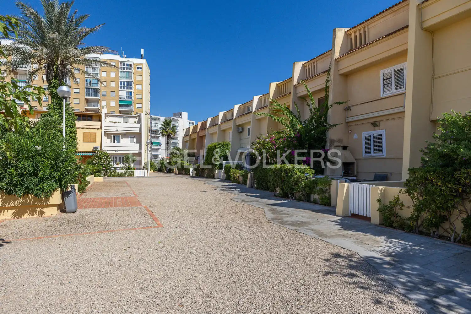 Exterior view of Houses for rent in Valencia  with Heating, Private garden and Terrace