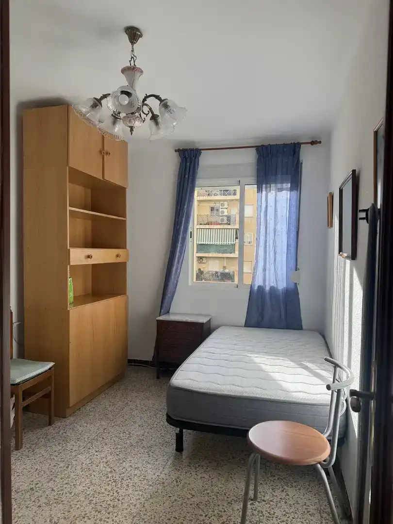 Habitación de Piso en venta en Teatinos - Universidad