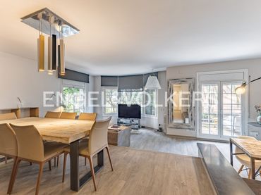 Casa a schiera con balcone in vendita a La Mallola