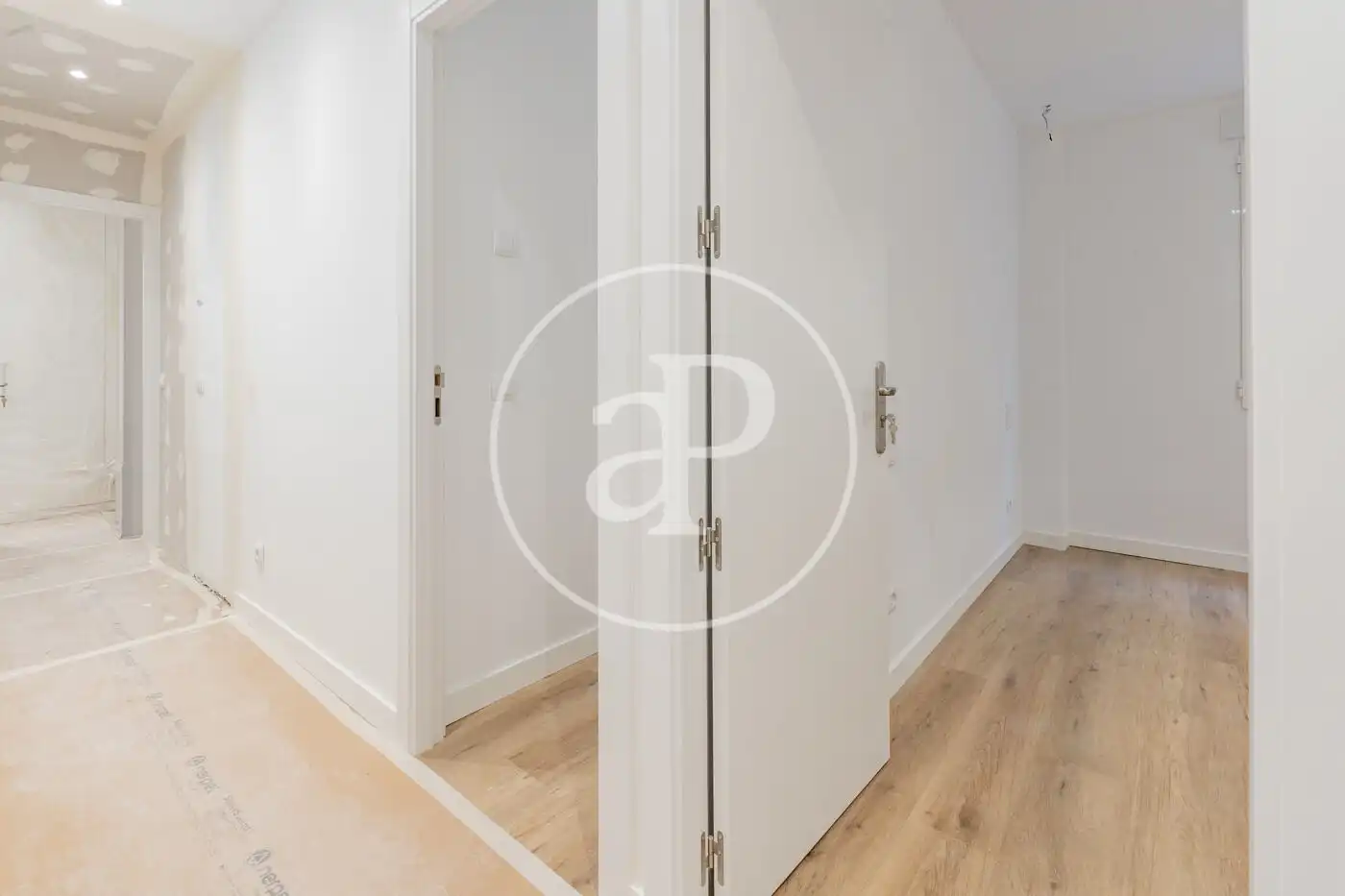 Piso en venta en Madrid con Calefacción y Amueblado