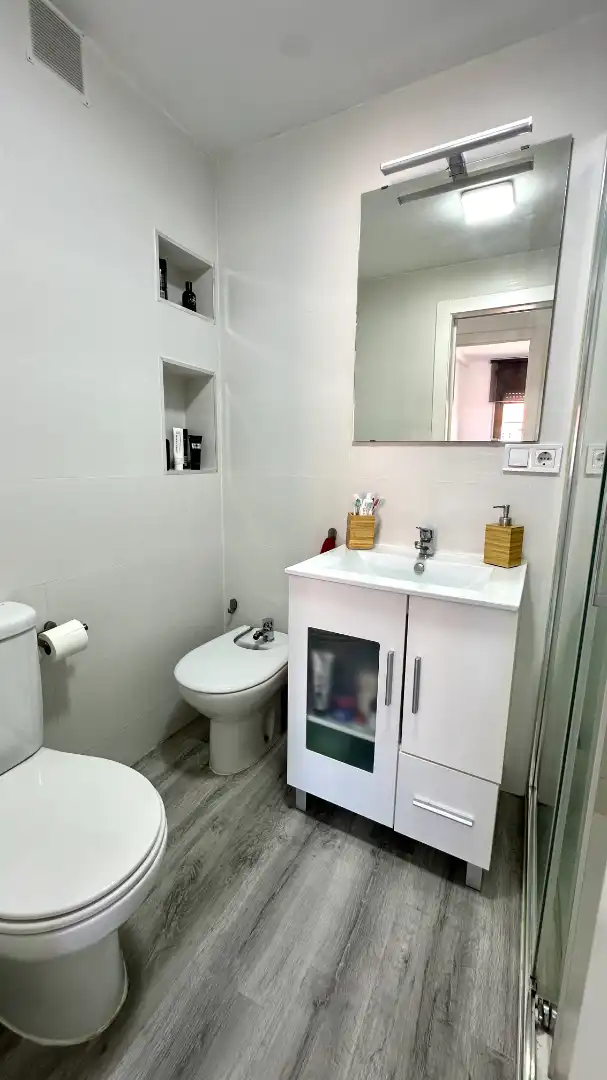 Bathroom of Attic for sale in Badalona  with Air Conditioner, Heating and Parquet flooring