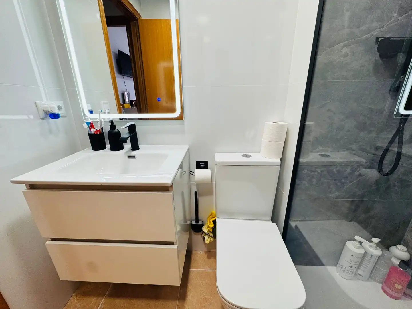 Bathroom of Flat for sale in La Canonja  with Air Conditioner, Terrace and Furnished