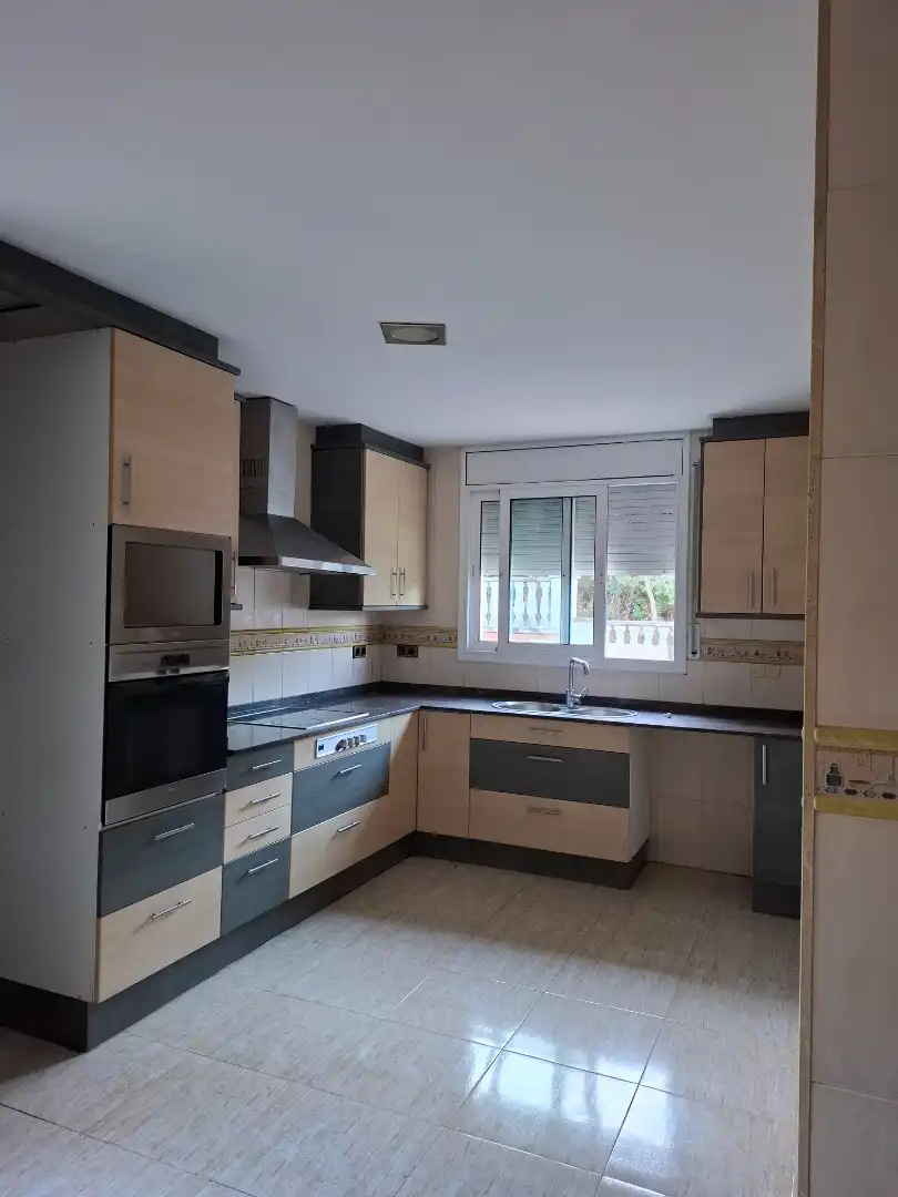Cocina de Casa o chalet en venta en El Pont de Vilomara i Rocafort con Jardín privado, Terraza y Alarma