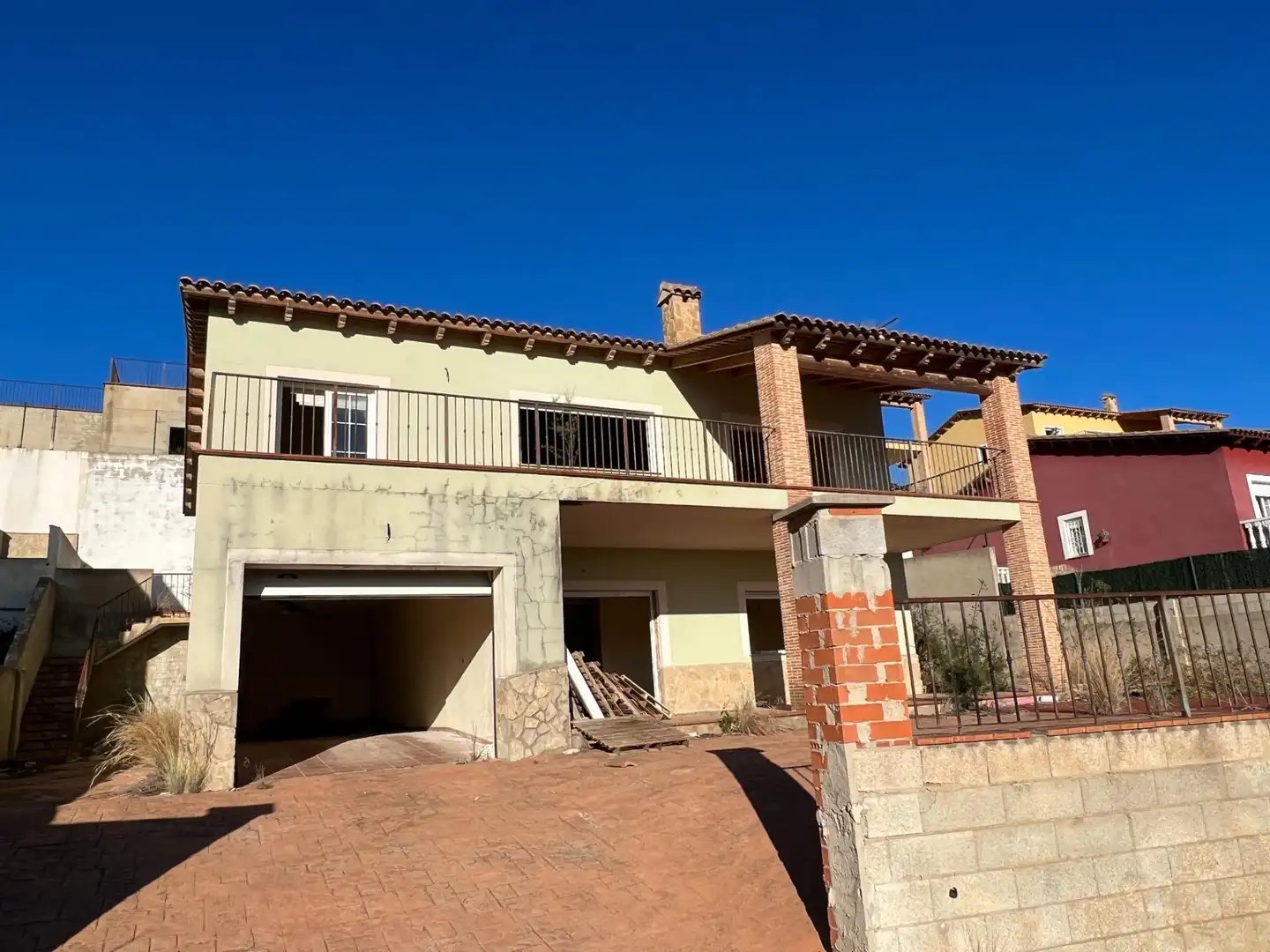 Vista exterior de Casa o chalet en venta en L'Énova con Jardín privado, Terraza y Trastero