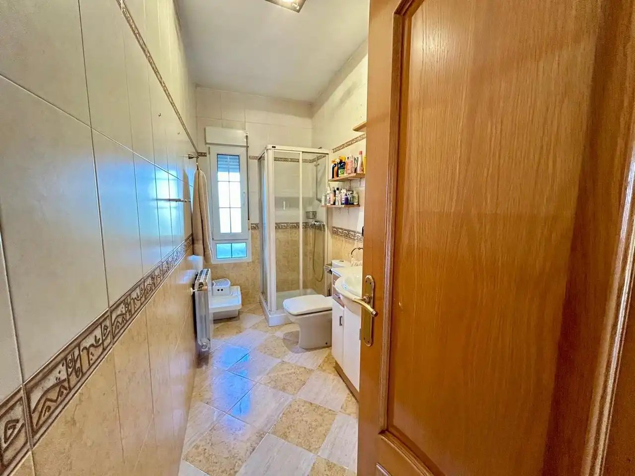 Badezimmer von Haus oder Chalet zum Verkauf in El Casar mit Heizung, Privatgarten und Terrasse
