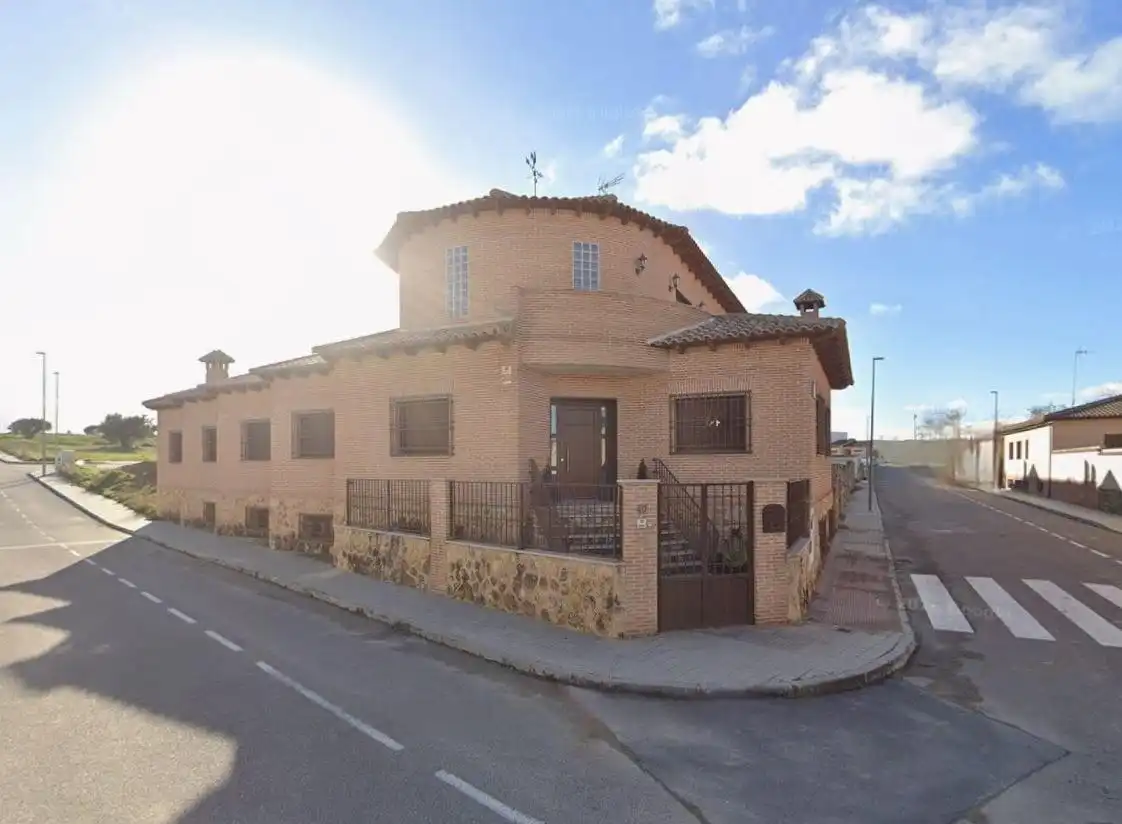Vista exterior de Casa o chalet en venta en Alameda de la Sagra