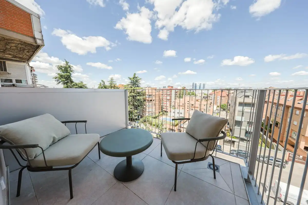 Piso con terraza en venta en C. de José Silva, imagen 30