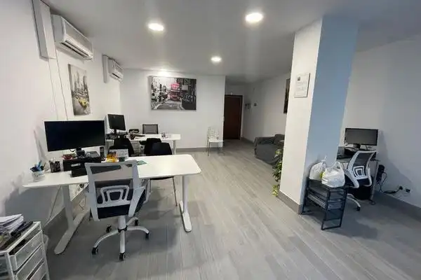 Office for sale in Huelva