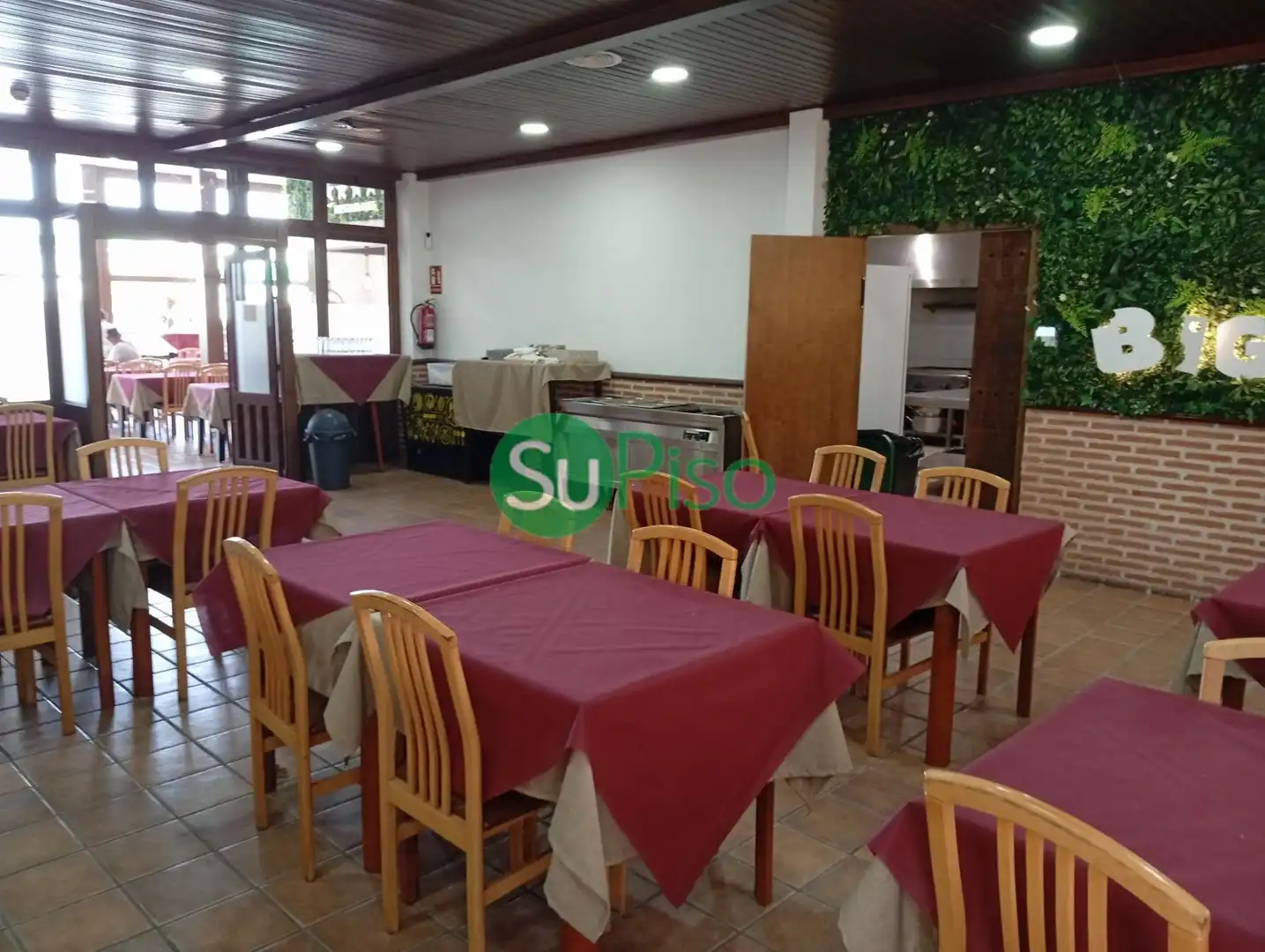 Local en venda a Avenida de los Metales, 40, Estación - Cruz Roja