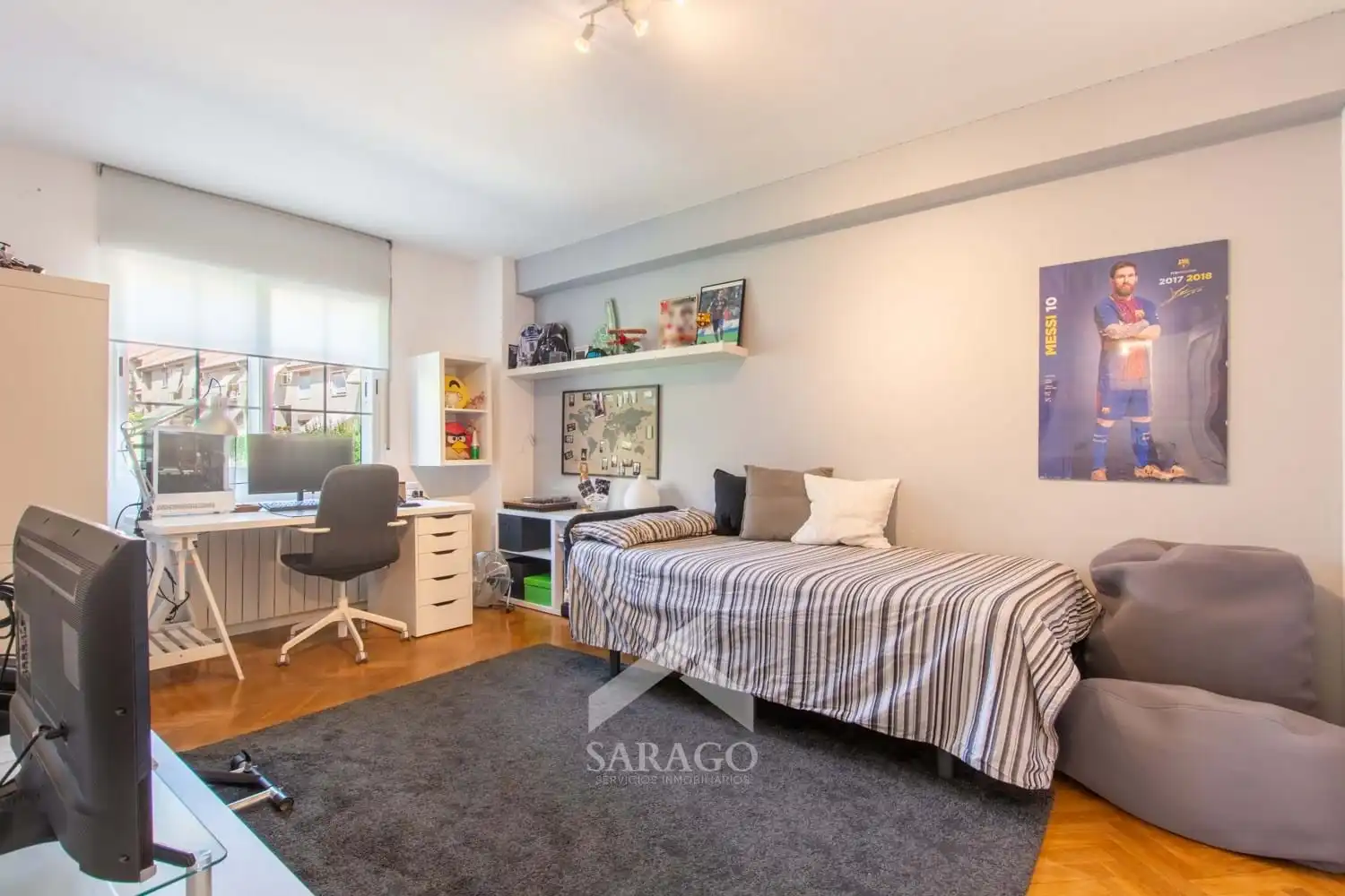 Bedroom of Houses for sale in Las Rozas de Madrid  with Storage room