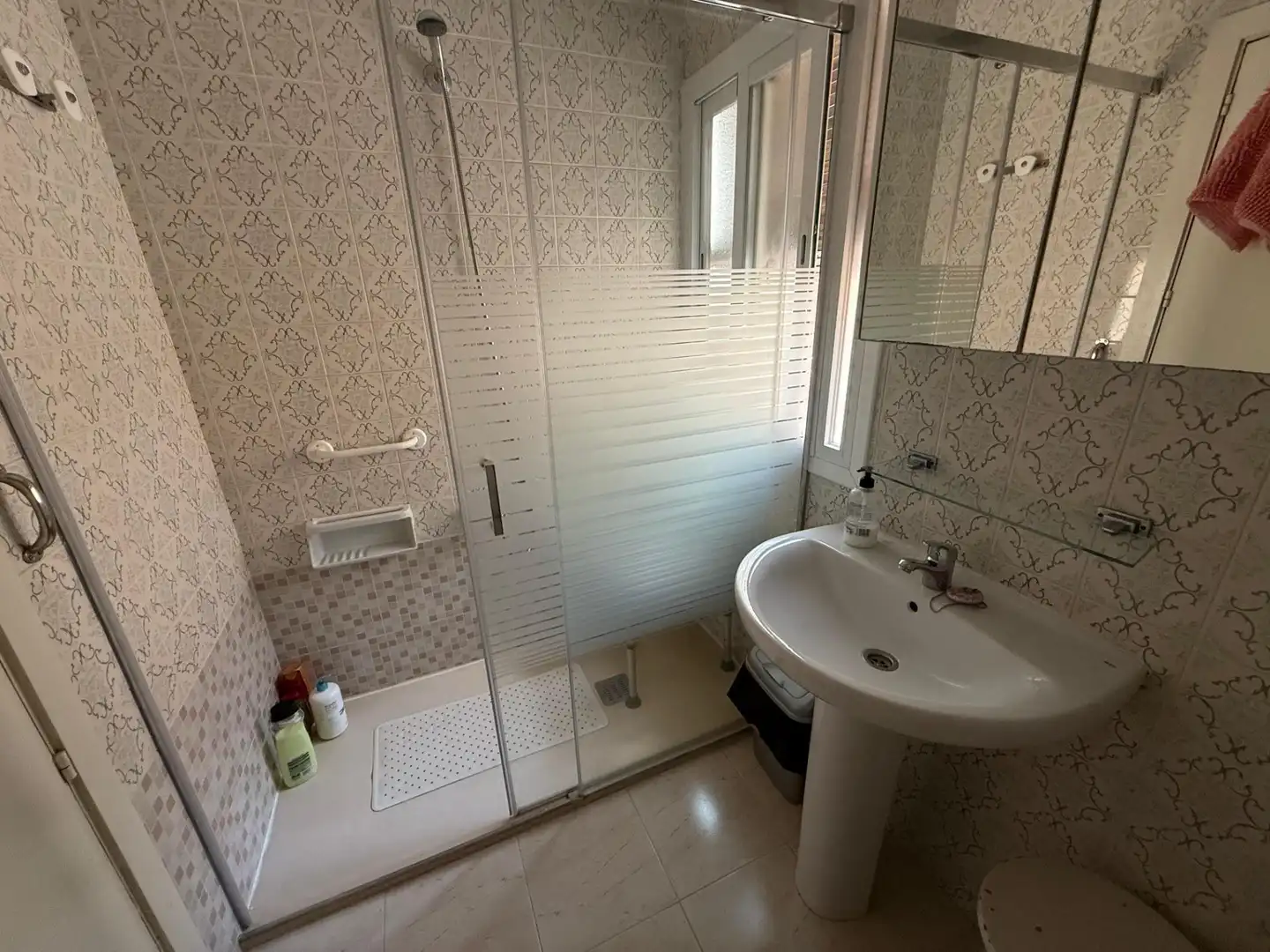 Bathroom of Flat for sale in Córdoba  with Air Conditioner and Balcony