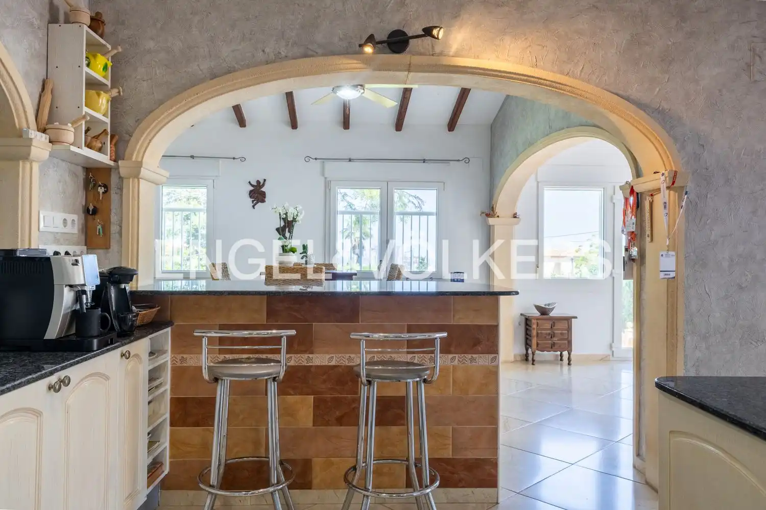Cocina de Casa o chalet en venta en Dénia con Aire acondicionado, Calefacción y Jardín privado