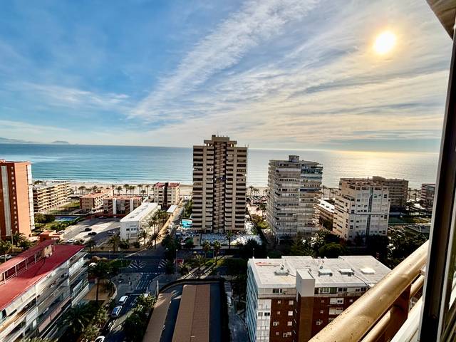Piso en Venta en Avenida de Holanda, 5 en Playa de San Juan