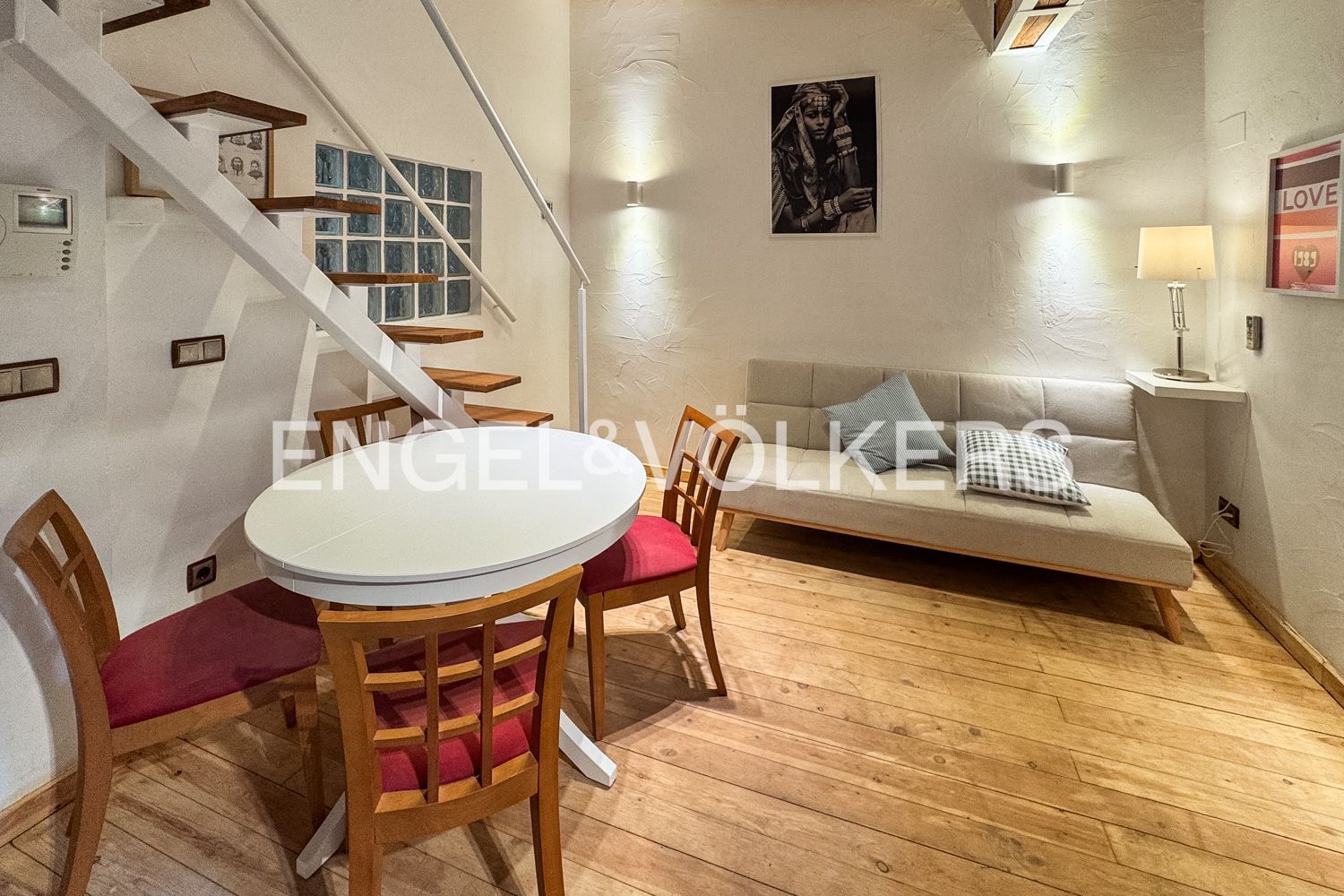 Sala de estar de Piso de alquiler en  Valencia Capital con Aire acondicionado, Calefacción y Amueblado