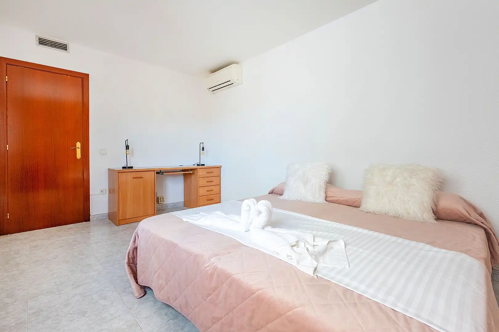 Habitación de Apartamento en venta en Roses con Aire acondicionado y Calefacción