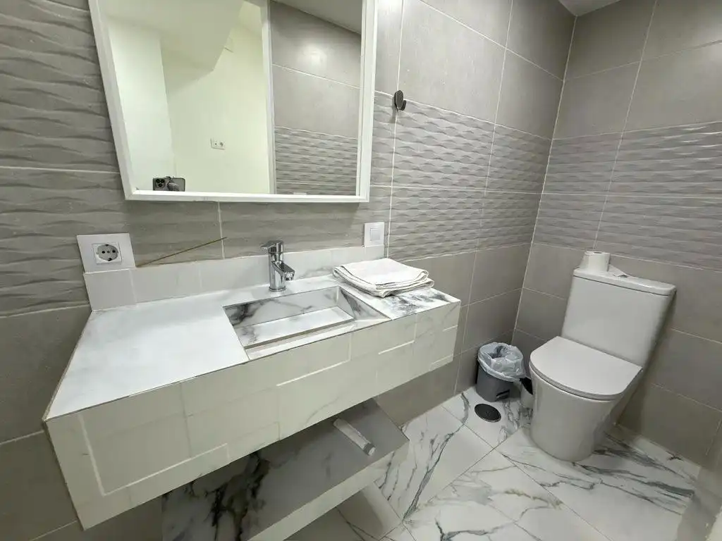 Bathroom of Duplexes for rent in Madrid  with Air Conditioner, Heating and Furnished