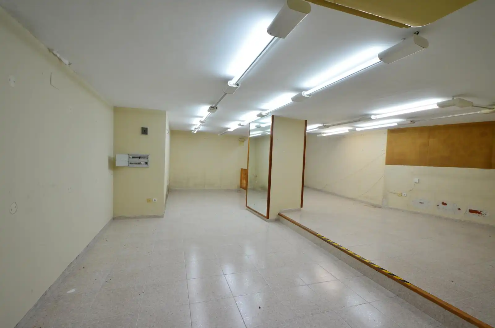 Gewerbefläche zum Verkauf in Casco Urbano, imagen 4