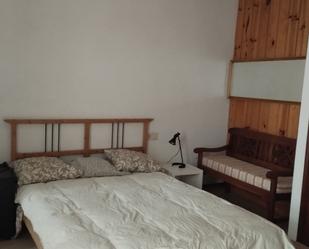 Bedroom of Flat to rent in Sanlúcar la Mayor  with Air Conditioner, Heating and Storage room