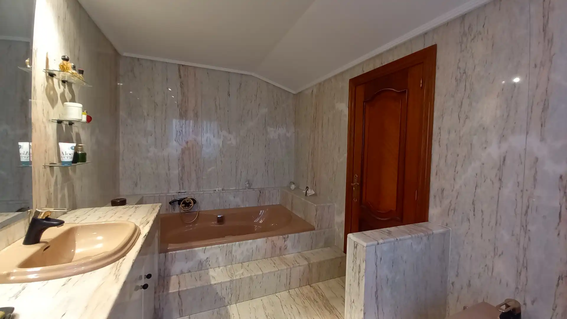 Bathroom of Houses for sale in Castrillón  with Heating, Private garden and Parquet flooring