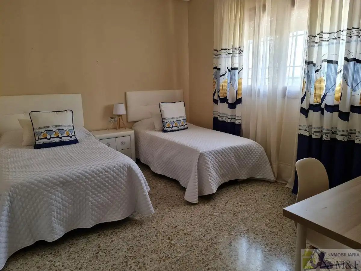 Habitación de Casa o chalet en venta en Palma del Río con Aire acondicionado, Calefacción y Trastero
