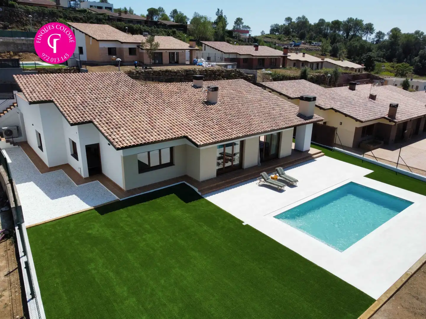 Swimming pool of Houses for sale in Sant Julià de Ramis  with Air Conditioner, Heating and Terrace