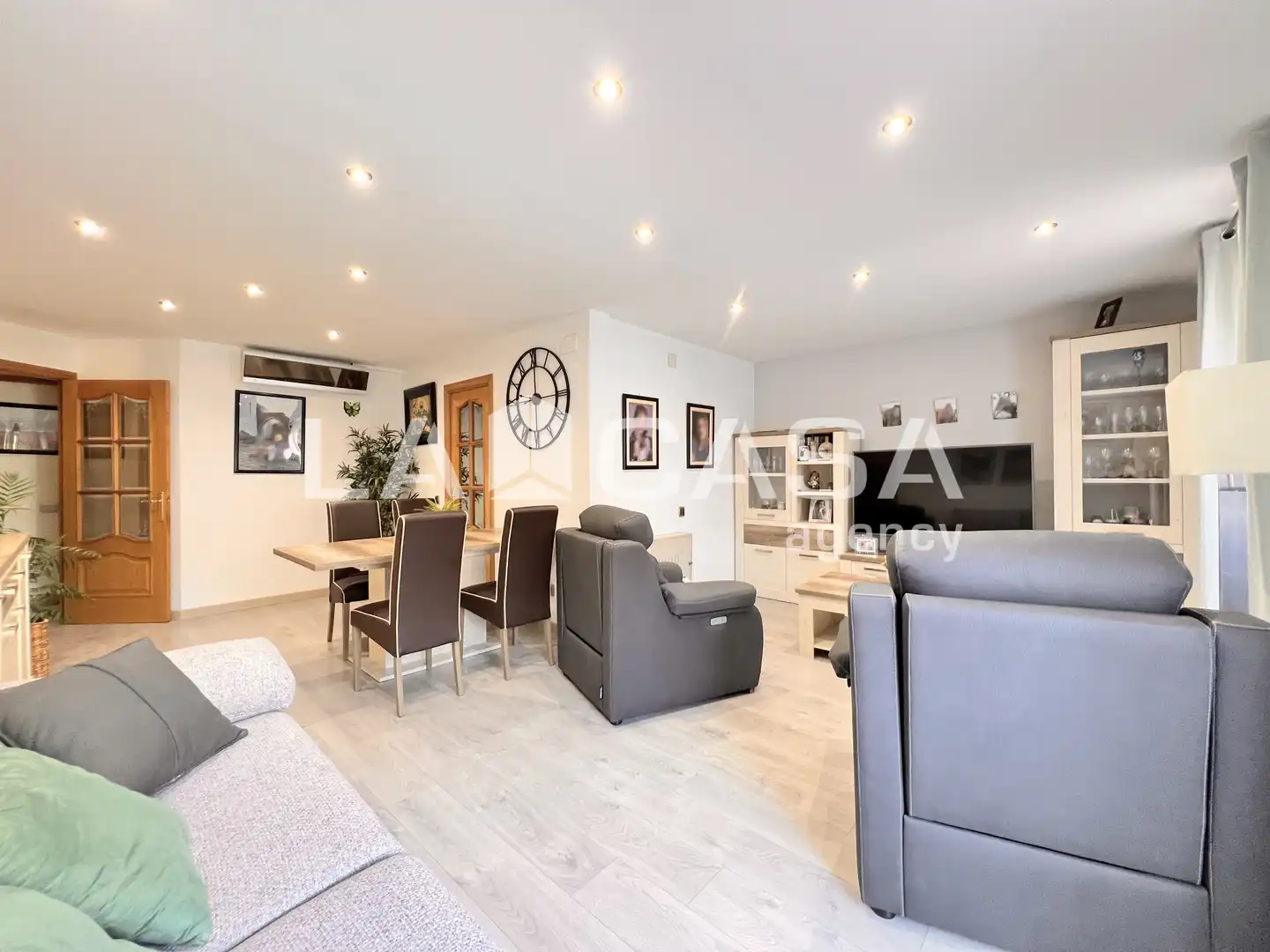 Piso en venta en Badalona con Calefacción, Terraza y Trastero