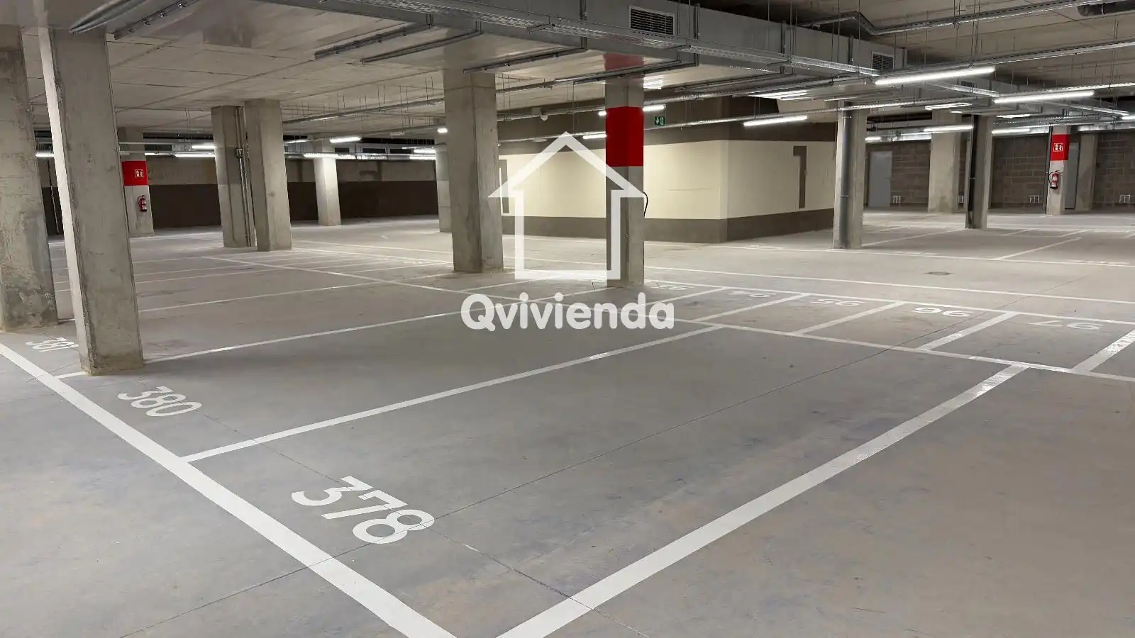 Parking de Piso de alquiler en Terrassa con Aire acondicionado, Calefacción y Parquet