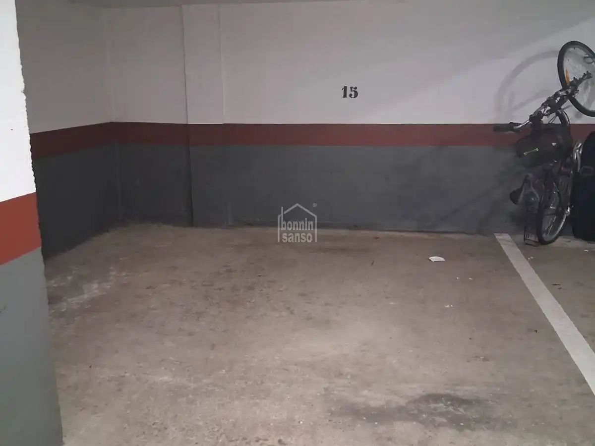 Aparcament de Apartament en venda en Maó - Mahón amb Terrassa