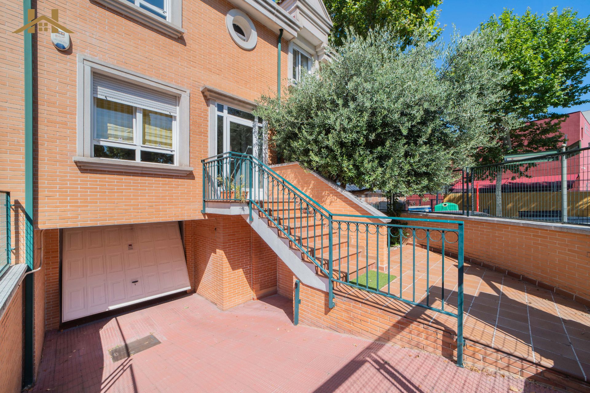 Exterior view of House or chalet for sale in Boadilla del Monte  with Air Conditioner, Heating and Private garden