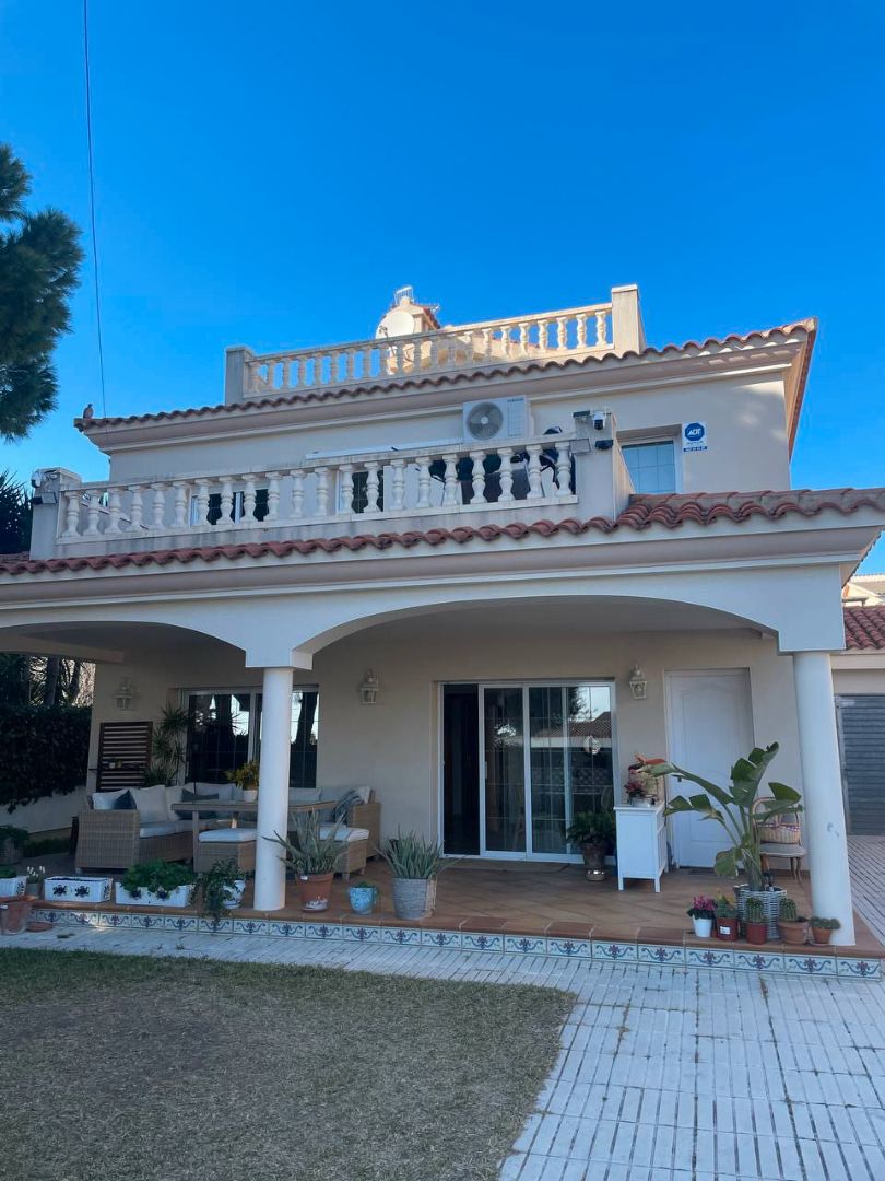 Exterior view of House or chalet to rent in Calafell  with Air Conditioner, Private garden and Terrace