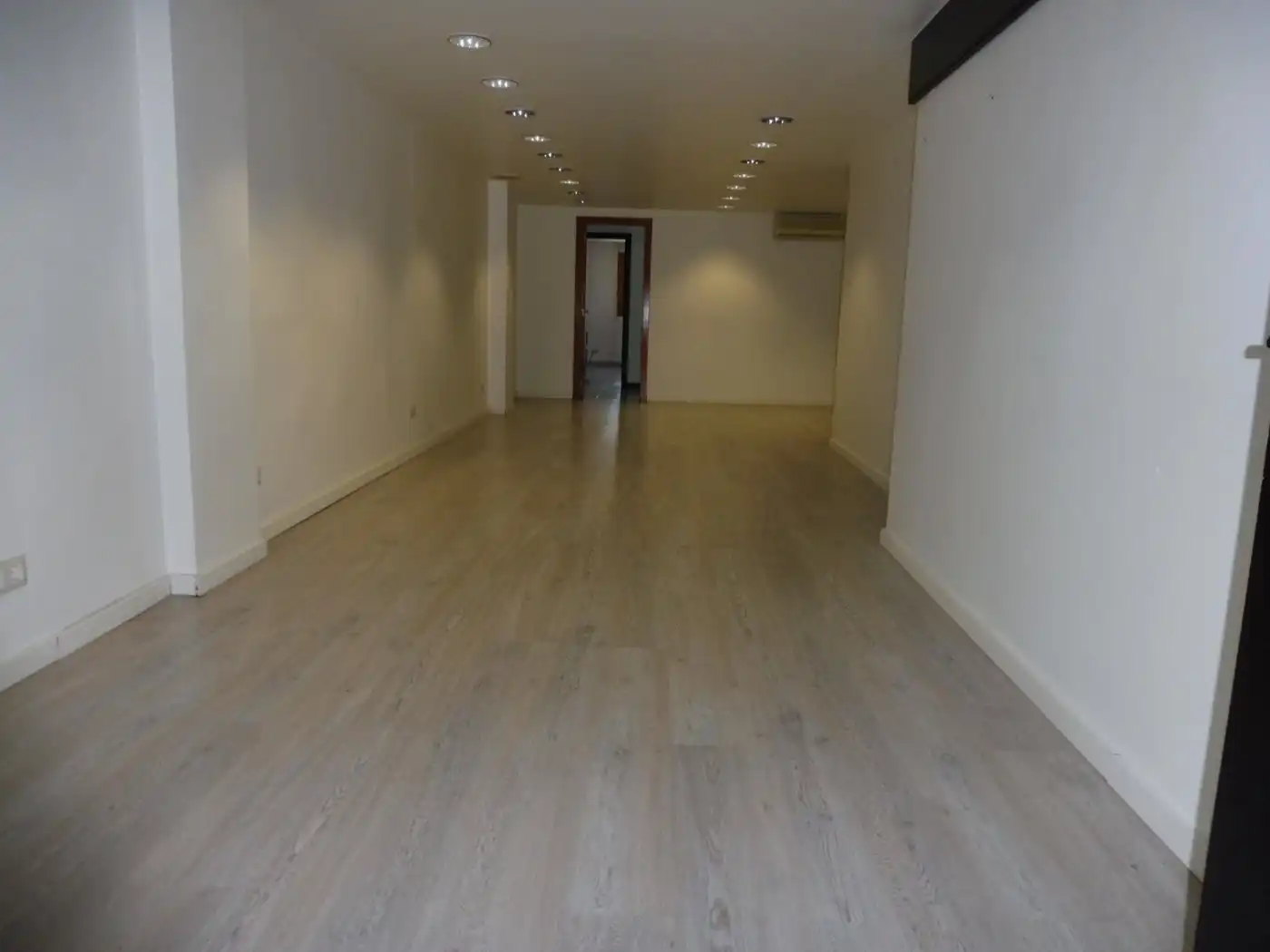 Local comercial en venda a Centro, imagen 4
