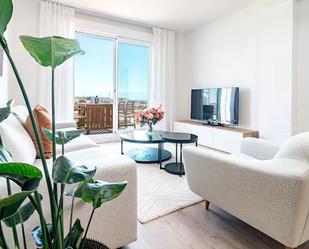 Sala d'estar de Apartament en venda en Marbella amb Aire condicionat, Terrassa i Moblat