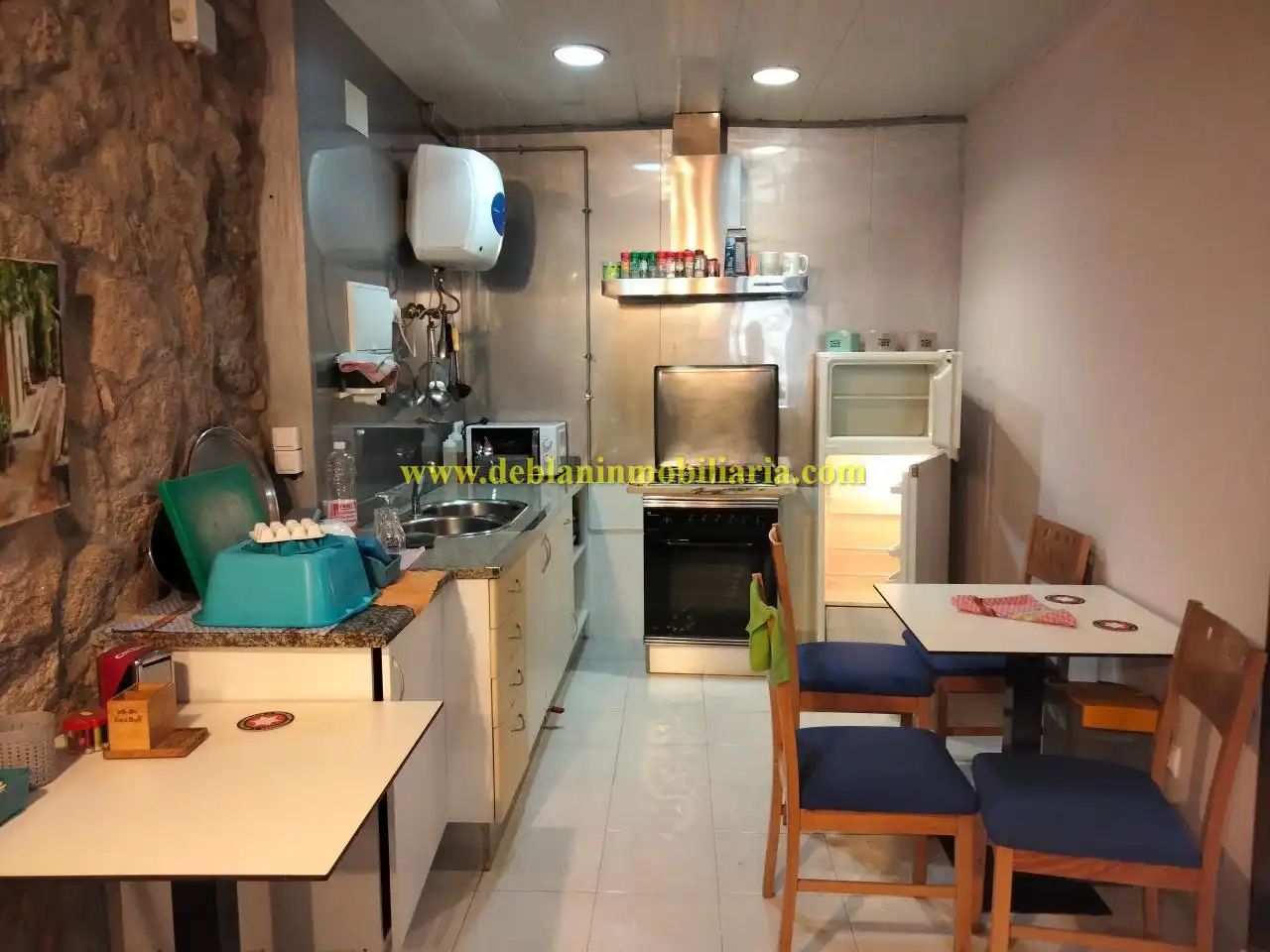 Küche von Haus oder Chalet zur Miete in Tui mit Terrasse und Möbliert
