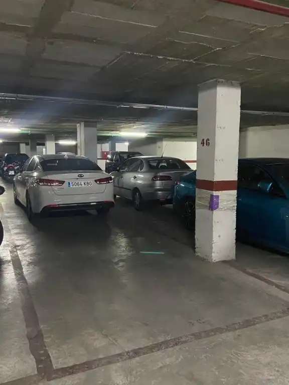 Parking de Apartamento de alquiler en Armilla con Calefacción y Piscina comunitaria