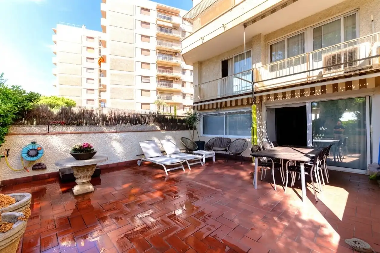 Apartament amb jardí en venda a Carrer sa Pubiatina