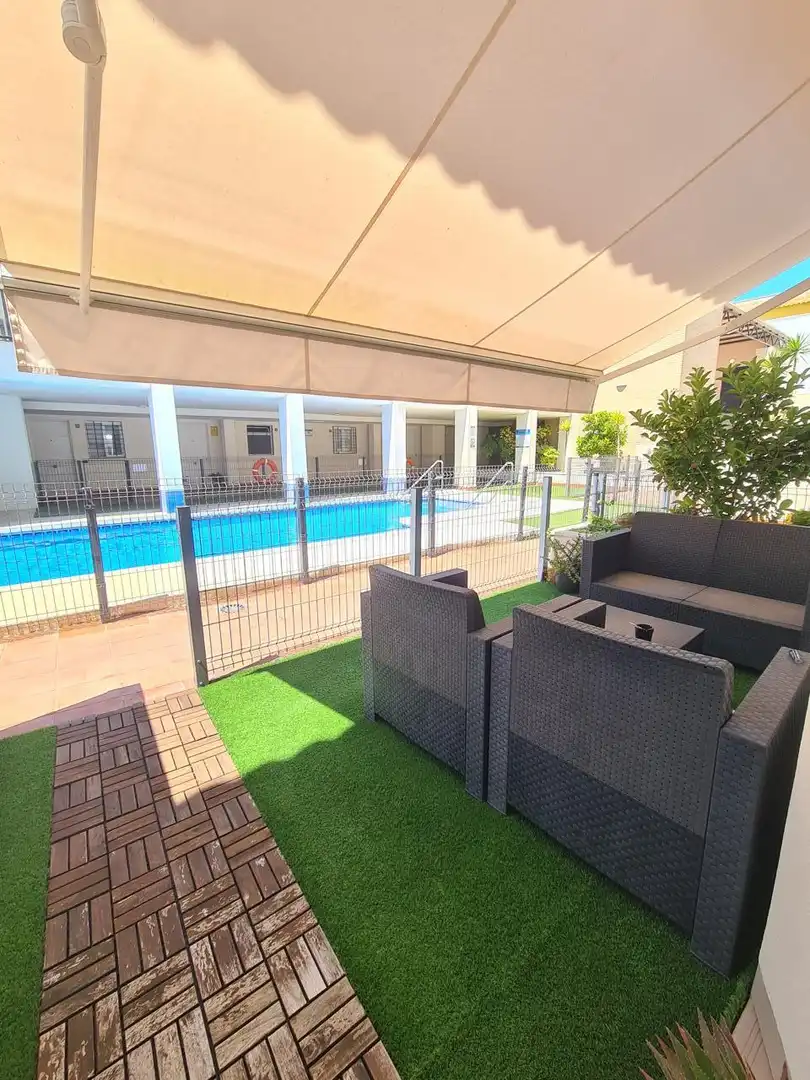 Piscina de Planta baja de alquiler en Sanlúcar de Barrameda