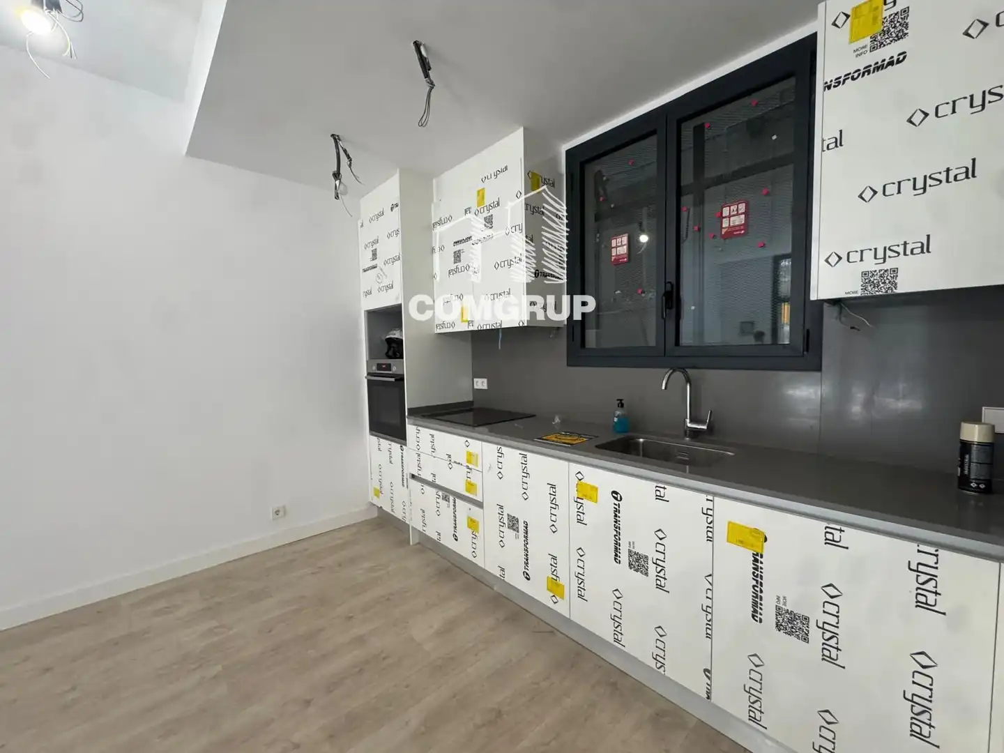 Kitchen of Flat for sale in Barcelona  with Heating, Oven and Alarm