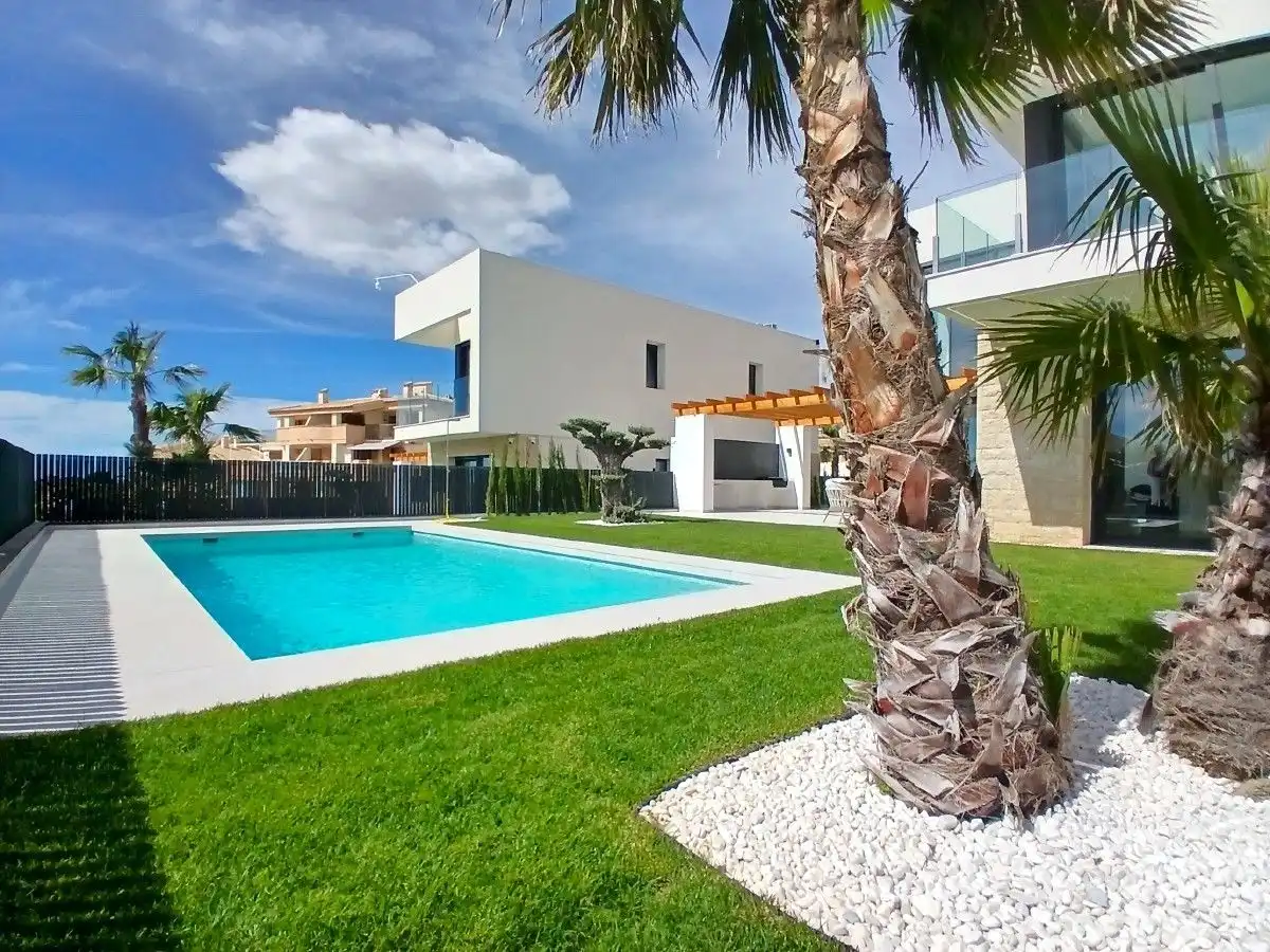 Xalet amb piscina en venda a BERNA, imagen 2