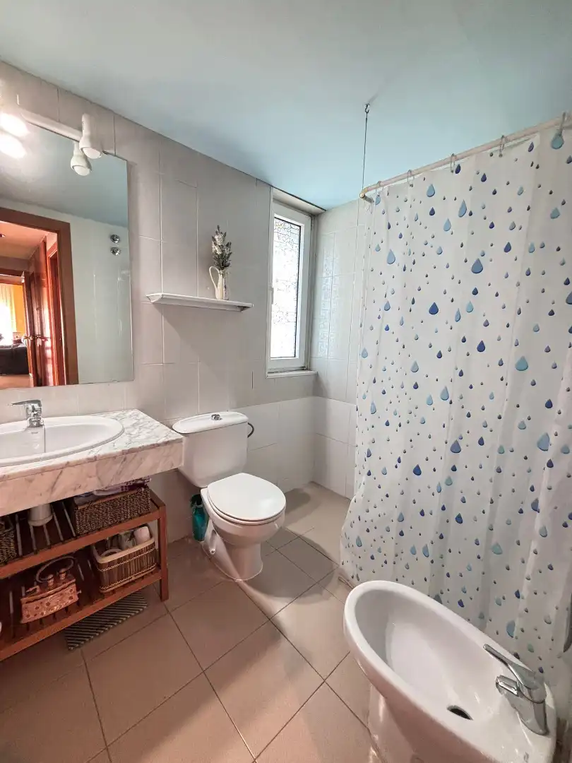 Baño de Ático en venta en Terrassa con Calefacción, Terraza y Trastero