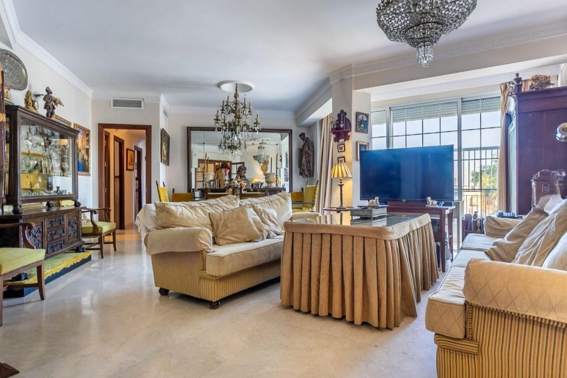 Flat to rent in Avenida Manuel Siurot, Bami - La Estrella , Sur