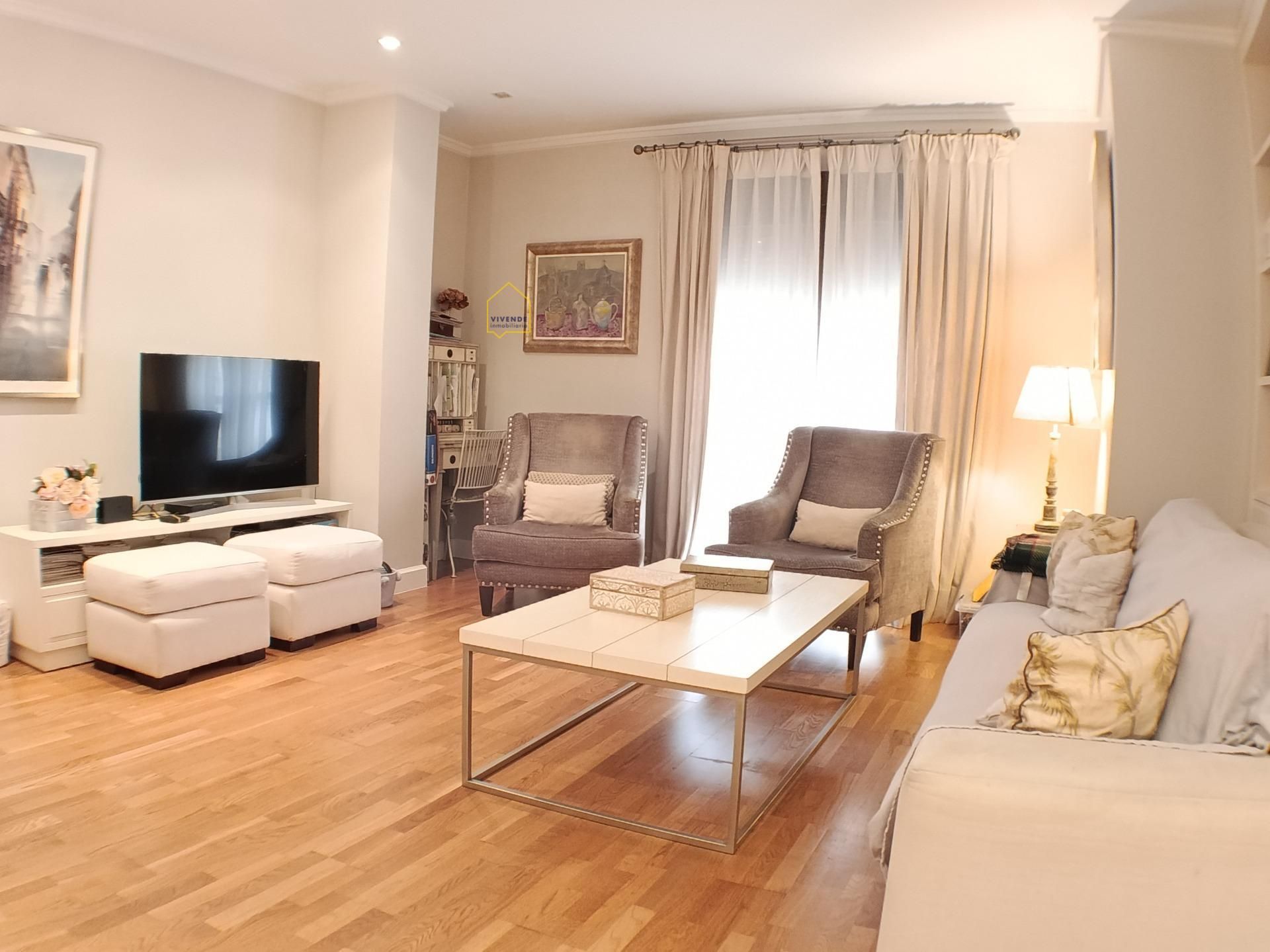 Flat for sale in Santiago