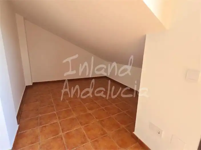 Apartamento en venta en Alcaucín con Piscina comunitaria